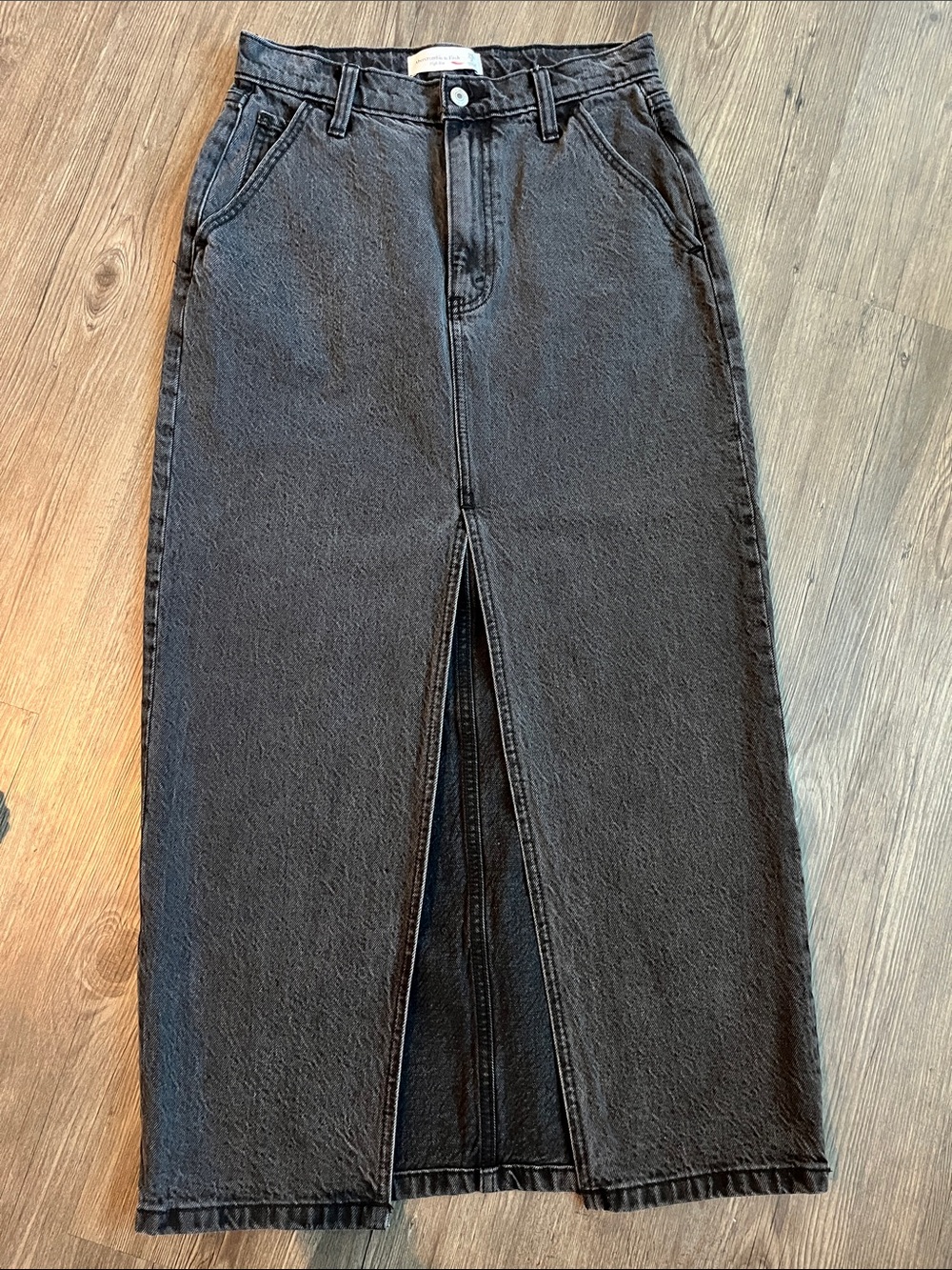 ABERCROMBIE & FITCH Black Straight-Leg Denim Skirt with Front Slit
